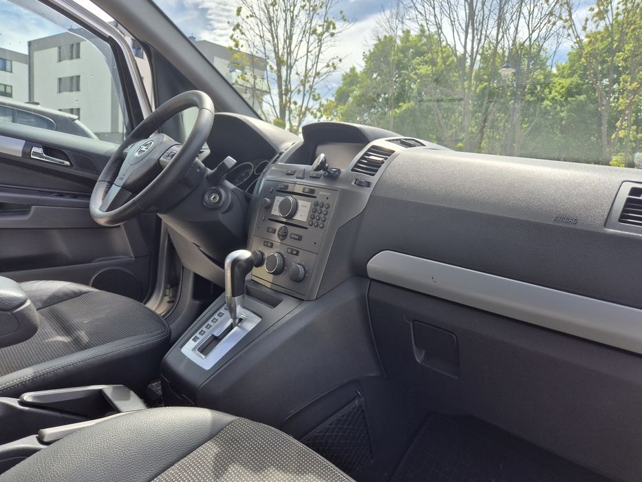 Opel Zafira B 2007 1.9 cdti diesel 7 osobowy