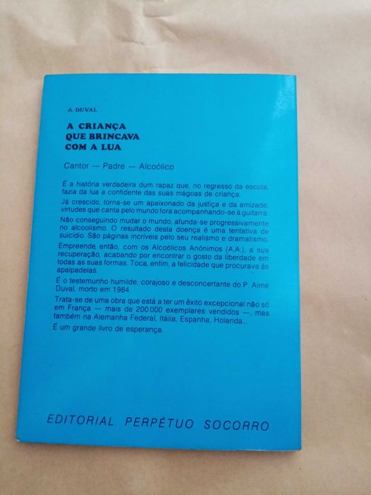 A Criança que Brincava com a Lua