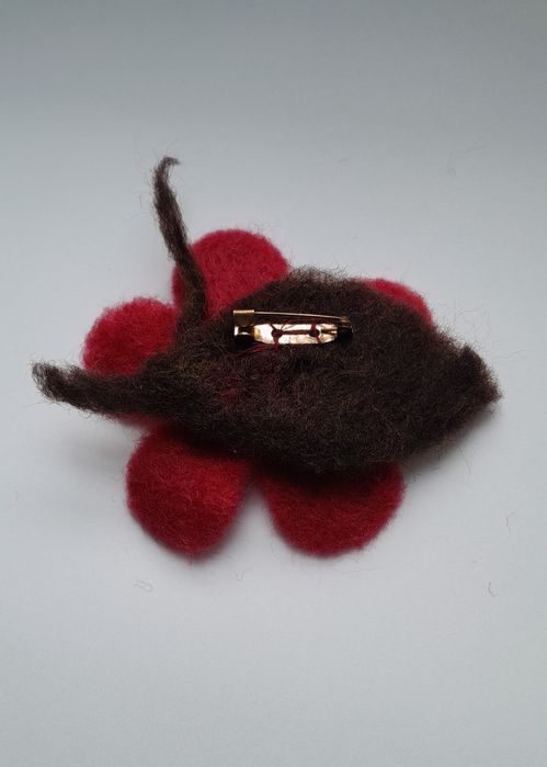 Broszka filcowa, handmade