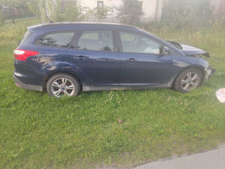 Ford Focus uszkodzony