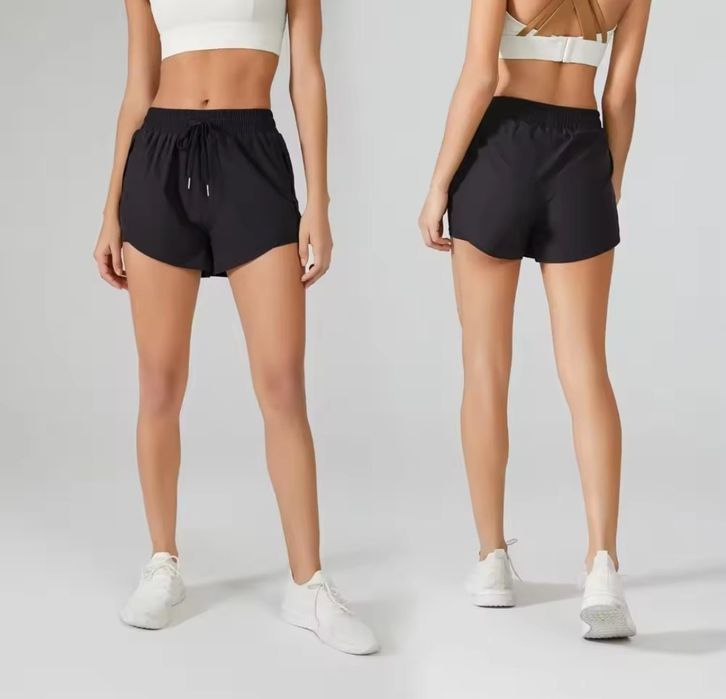 Шорти спортивні.