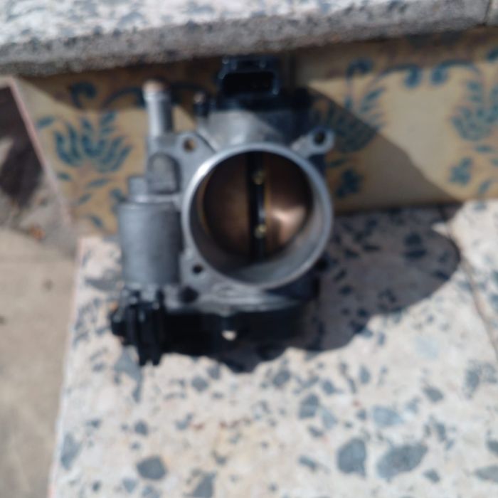 Vendo borboleta de admissao jaguar X type 3.0 v6 tbm da para um 2.5
