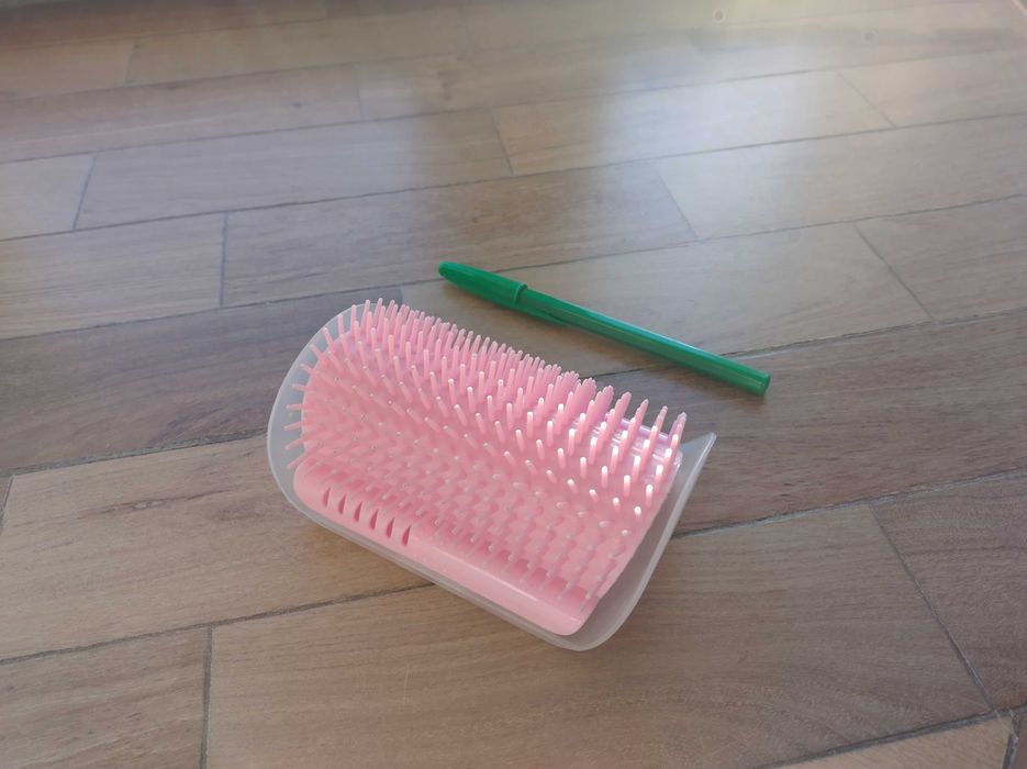 Escova de canto de massagem para Gatos