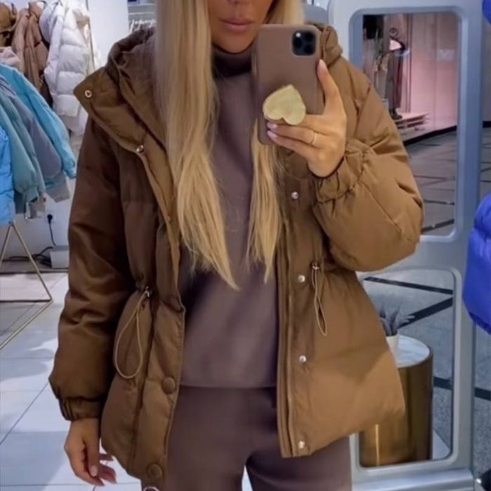 Куртка жіноча з капюшоном