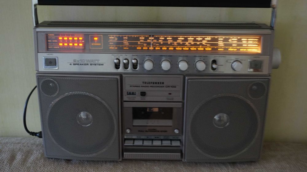 Вінтажна магнітола Telefunken CR100, Німеччина.