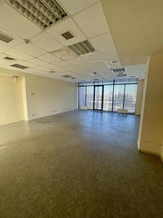 Аренда офиса в Бизнес-центре метро Защитников Украины