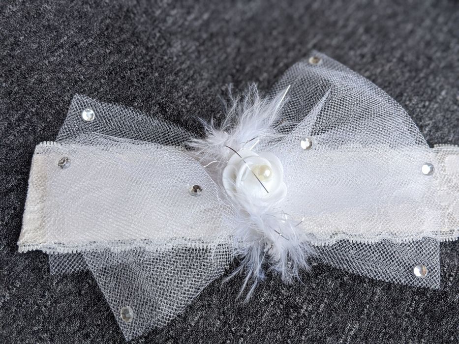 Пов'язка білосніжна Ручна робота