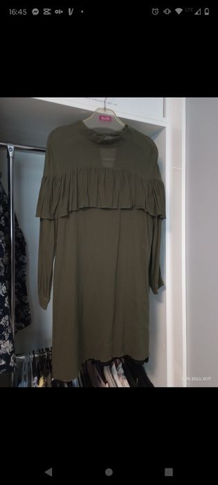 Oliwkowa sukienka