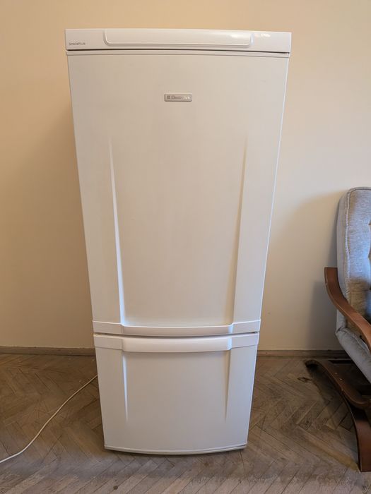 Sprawna lodówka Electrolux - super stan wizualny