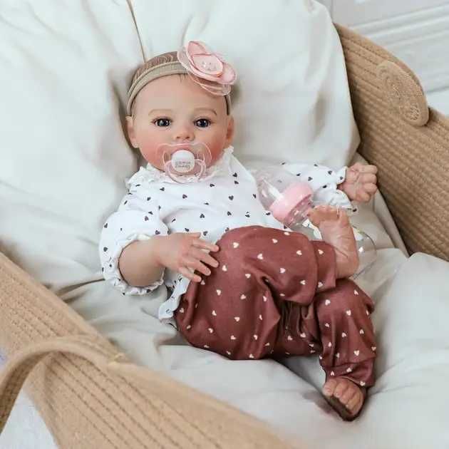 Реалістична лялька реборн 49 см — повністю вінілова