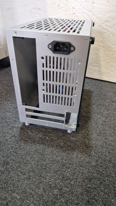 Obudowa itx szkło mala 26x25cm