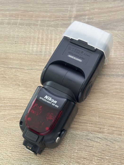 Nikon sb-900 speedlight