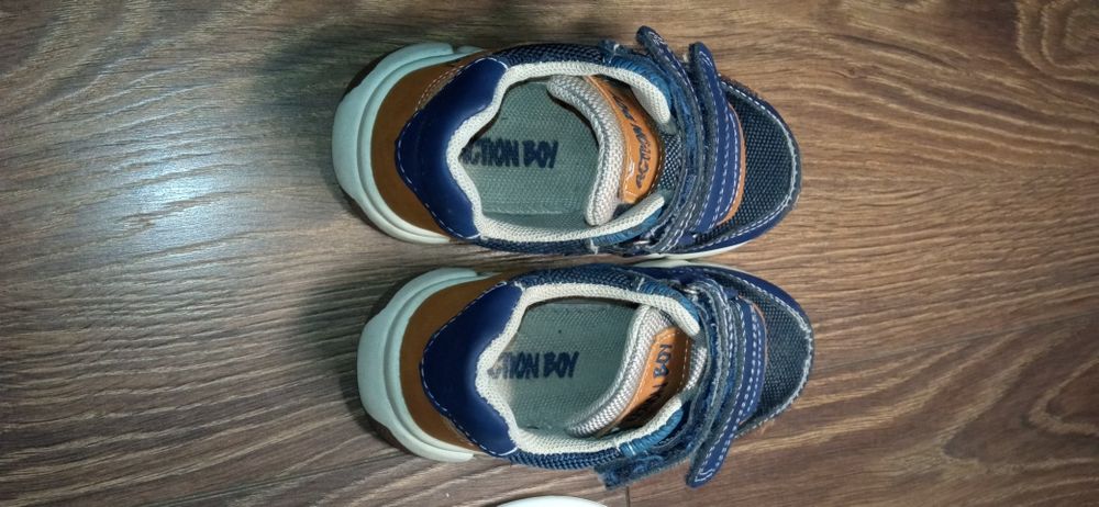 Sneakersy chłopięce Action Boy, rozm. 23,  stan dobry