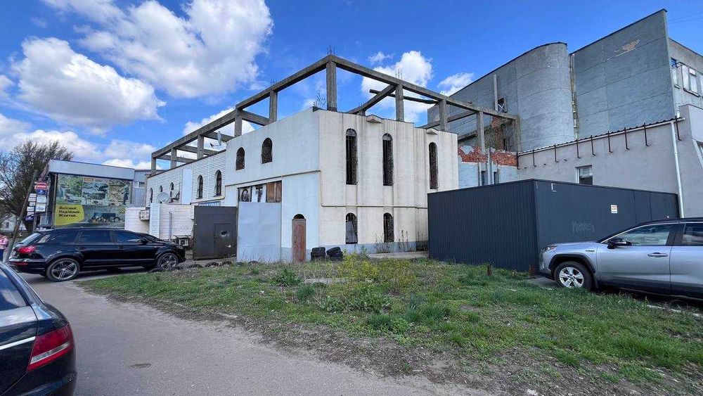 Продаж приміщення 1300м2 район Ріпкинської торгбази
