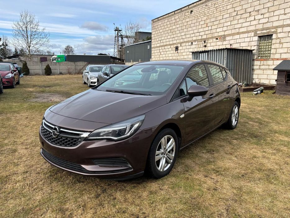 Opel Astra 1.6 CDTI 136 KM klimatronik, nawigacja, czujniki parkowania