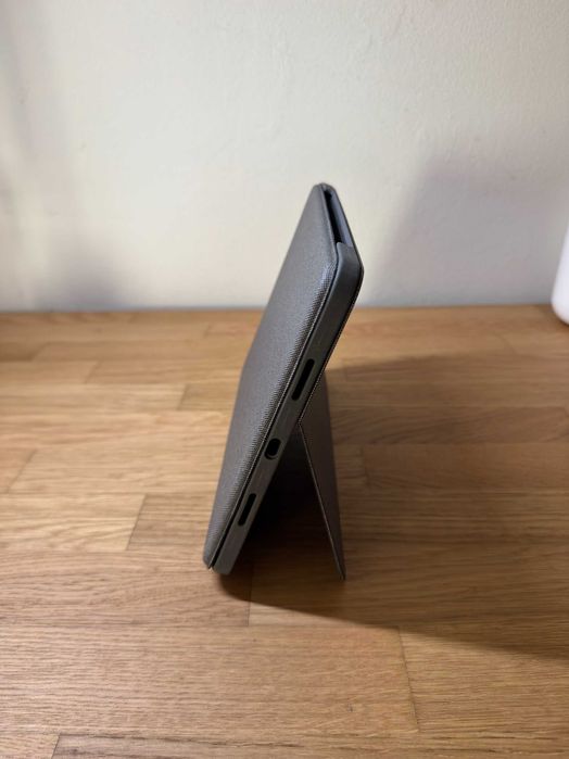 Logitech Combo Touch iPad Pro 11” – Teclado + Trackpad