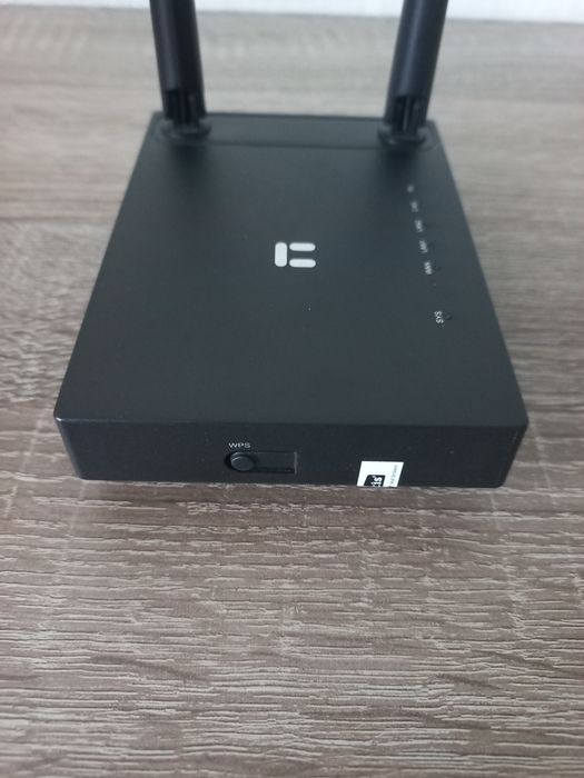 Маршрутизатор   Wi-Fi роутер Netis N4 AC1200