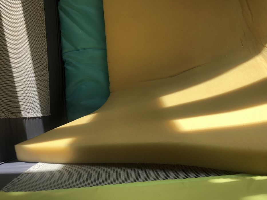 Parque / cama de viagem  96x96x77 cm