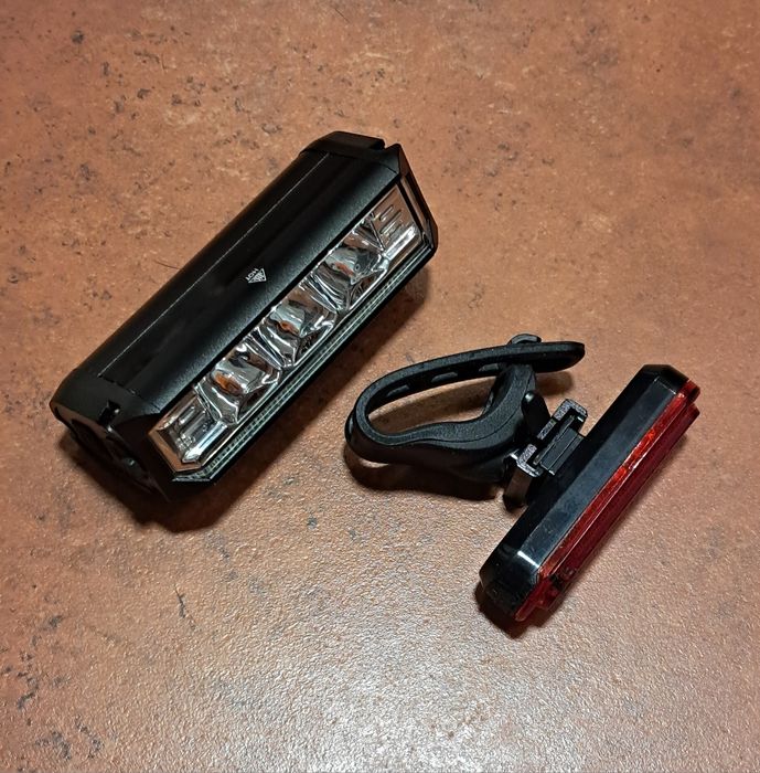 Велофара 900lm + задний габарит