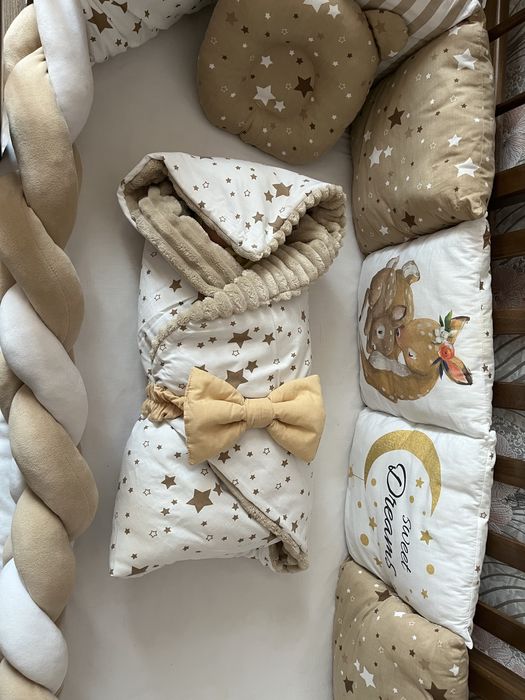 Комплект дитячої постільної білизни з бортиками та балдахіном