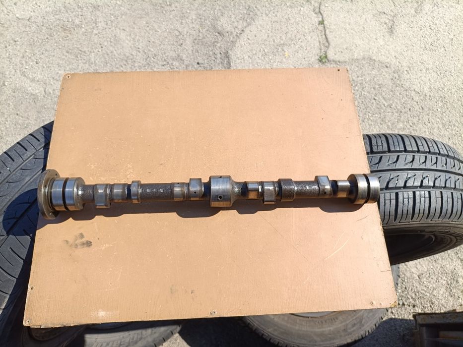 Продам распредвал москвич бу