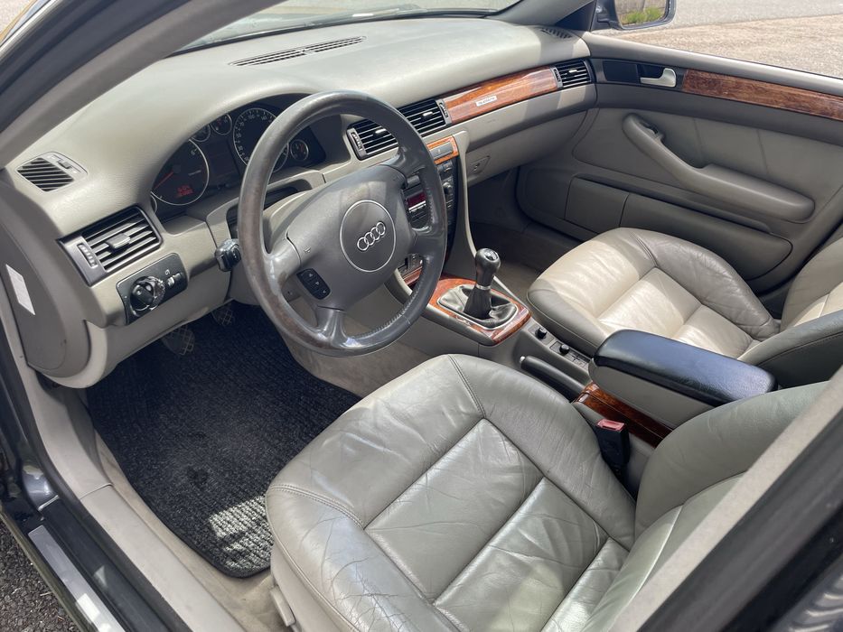 Audi A6 C5  3.0 V6 sedan