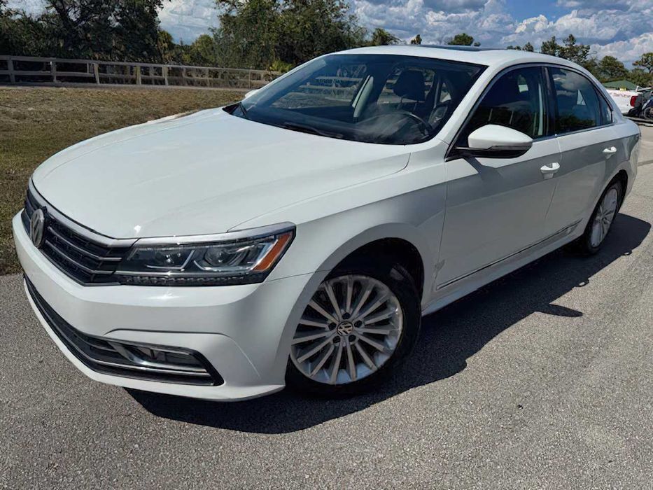 Volkswagen Passat SE      2016