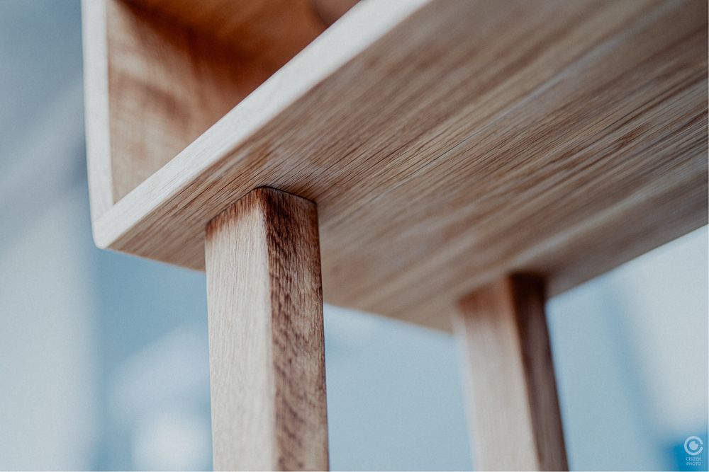 Szafki nocne - lity dąb - wbudowana ładowarka indukcyjna - NOAK