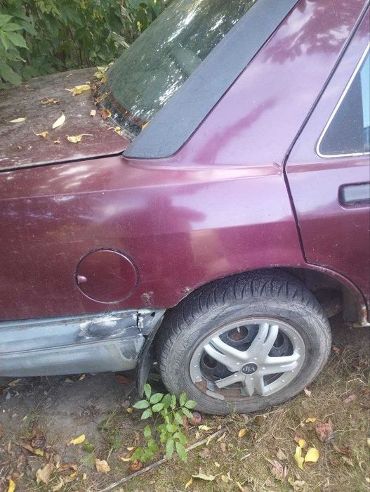 Ford sierra 1998 року