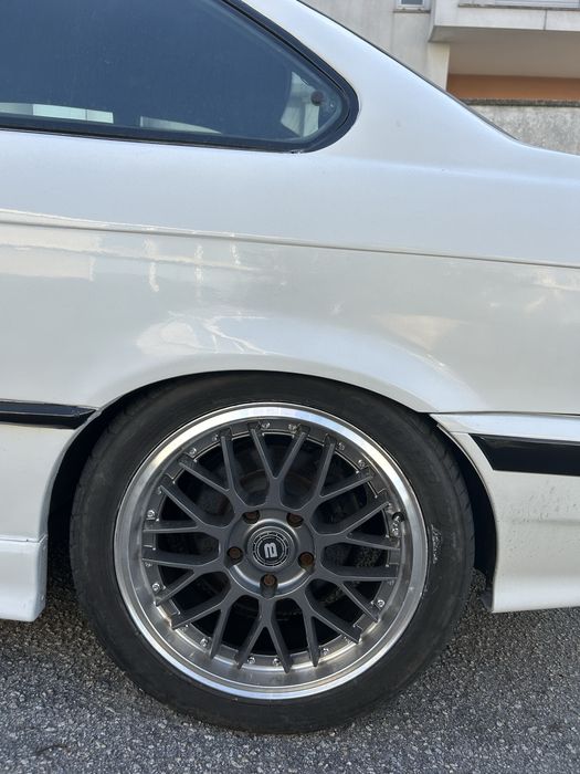E36 coupe 318is swap 325i