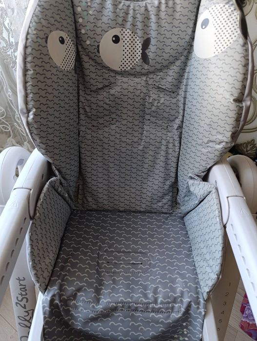 Продам стільчик для годування Chicco polly 2 start