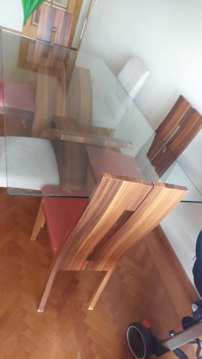 Mesa de jantar com 6 cadeiras