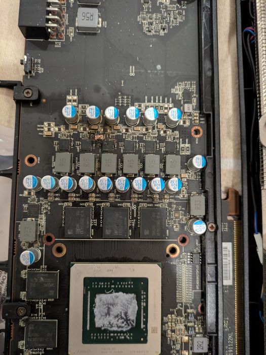 AMD RX 5700 *avariada*