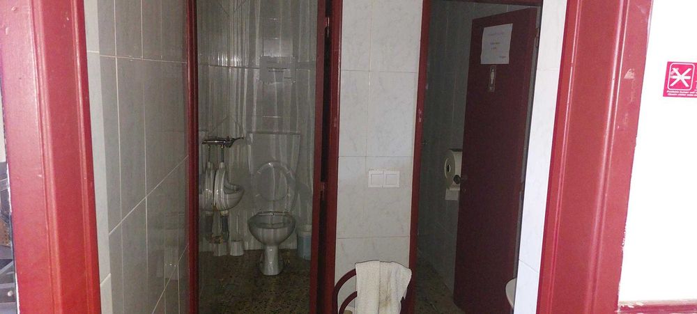 Aluga-se espaço para festas equipado pronto a usar
