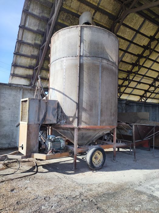 Мобільна зерносушка