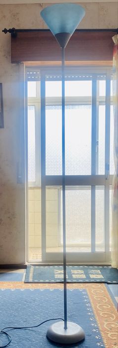 Candeeiro de Pé 1,87cm