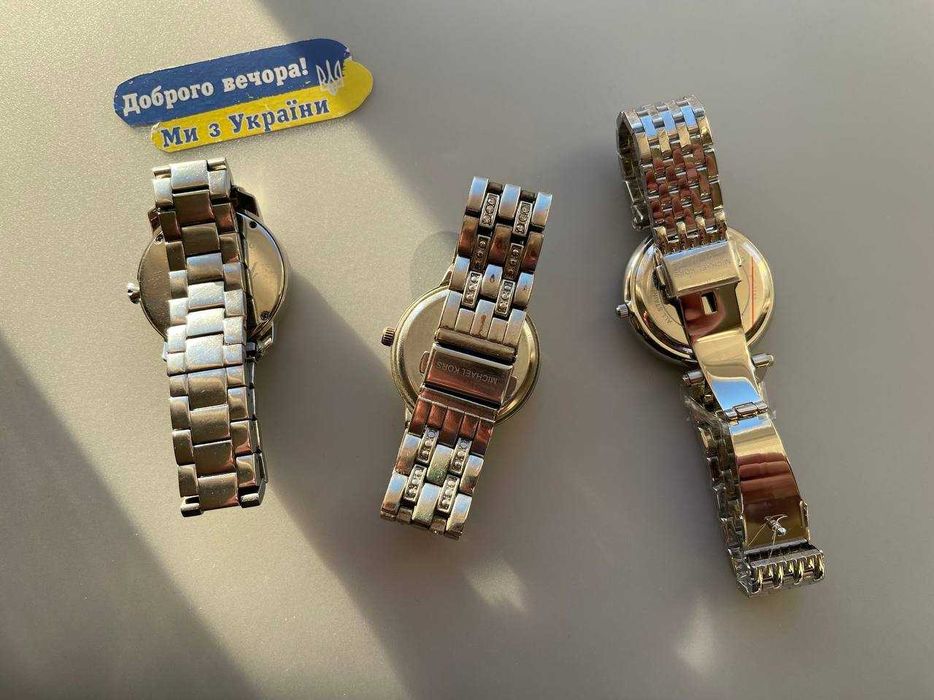 Женские наручные кварцевые часы на восстановление или разборку