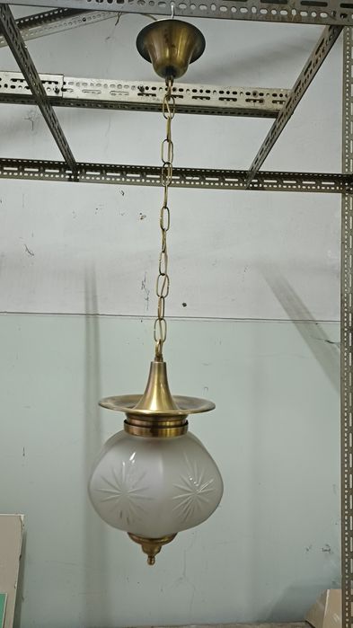 Candeeiro de teto clássico