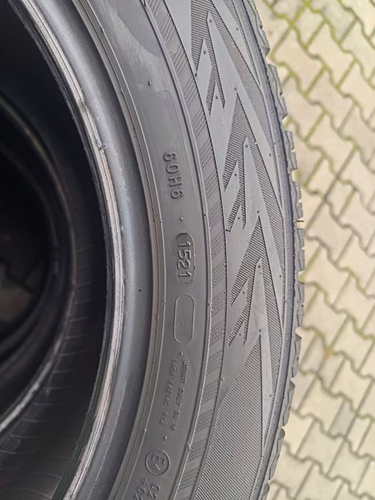 Nokian 235 55 R18 SUV komplet