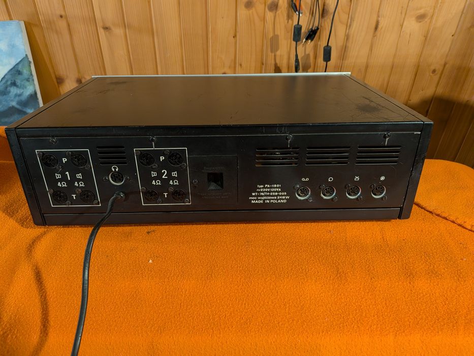 Wzmacniacz UNITRA PA1801 wersja z francuskimi napisami uszkodzony