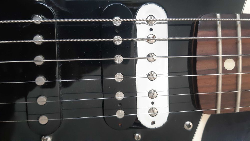 Fender Stratocaster HSH MIM