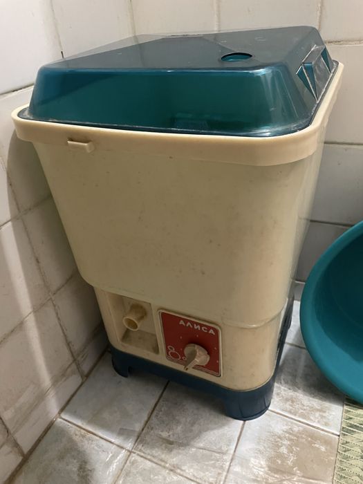 Пральна машинка Аліса вертикальна