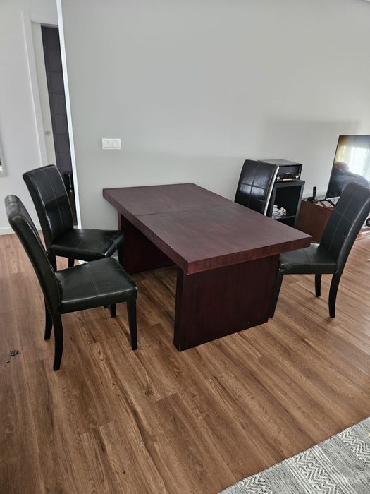 Mesa Mogno + 4 cadeiras