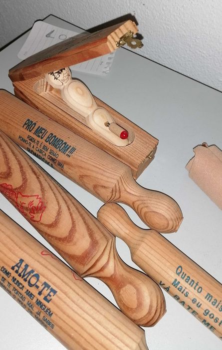 Peças madeira Ofertas Simbólicas, tudo por 5€