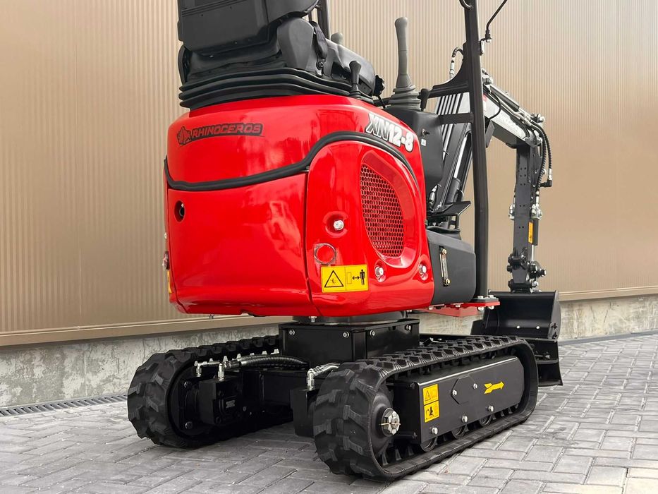 MINI GIRATORIA XN 12.8 RHINOCEROS 1000KGS Motor Kubota