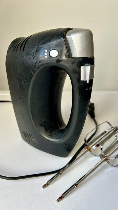 Batedeira de claras em castelo.