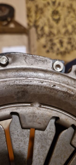 Комплект сцепления на рено логан 1,4. И 1.6 двигатель