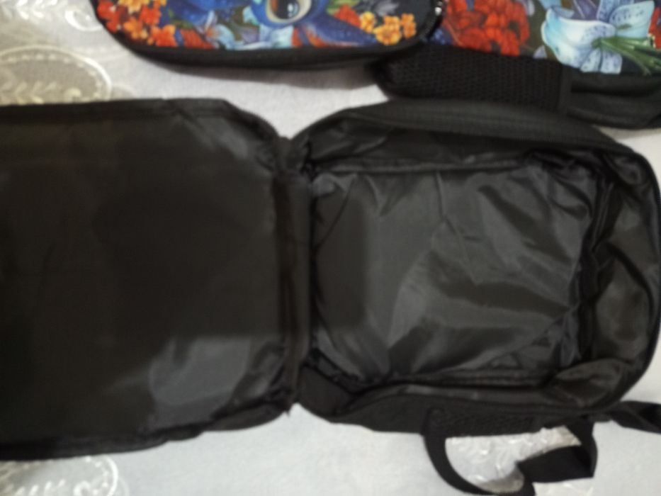 Mochila escolar conjunto 4 peças.