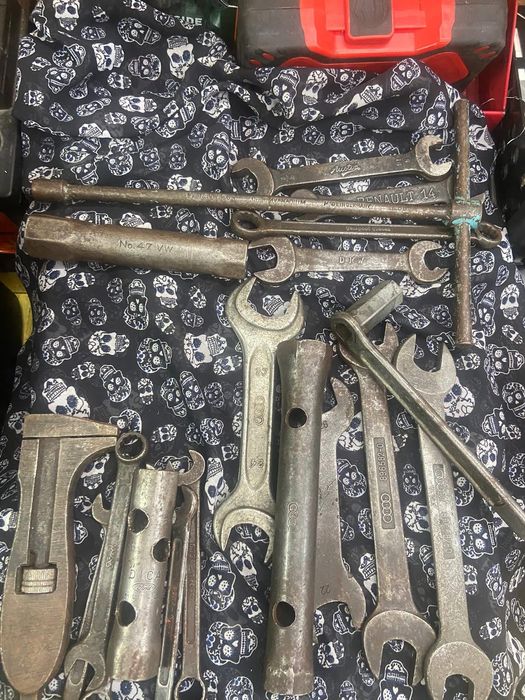 Ferramentas de bordo mercedes, Audi, etc