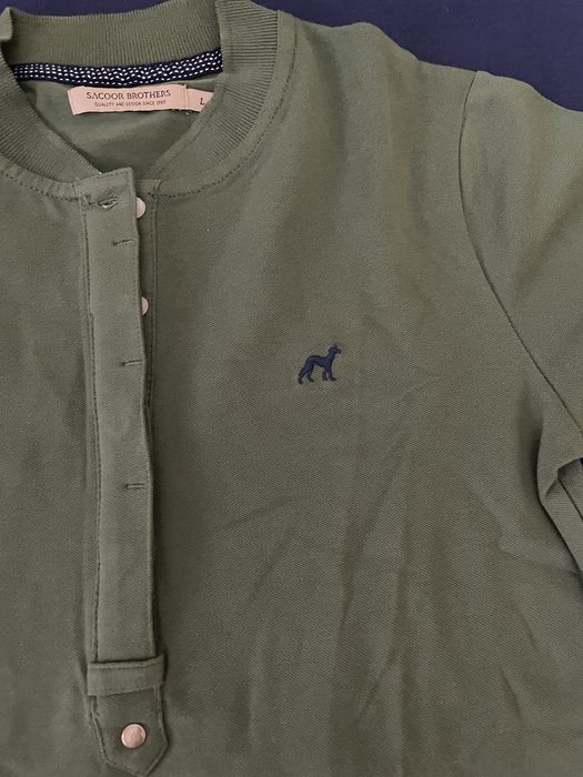 Tshirt/ polo- Sacoor Brothers (verde tropa)